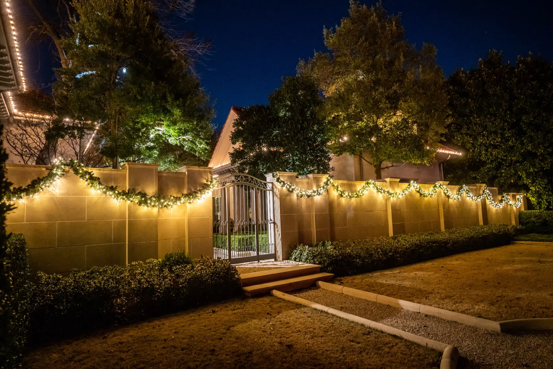 Example of professional Christmas light installation available for Rockport properties